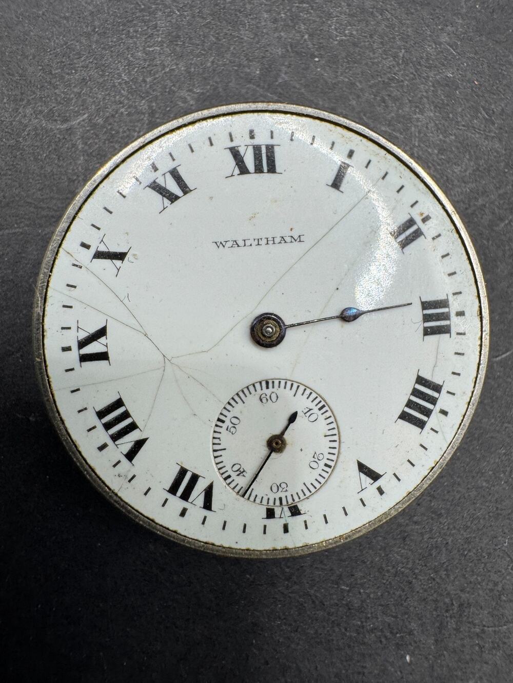 Antique Waltham Pocket Watch Movement White Dial 24.4MM For Parts/Repair